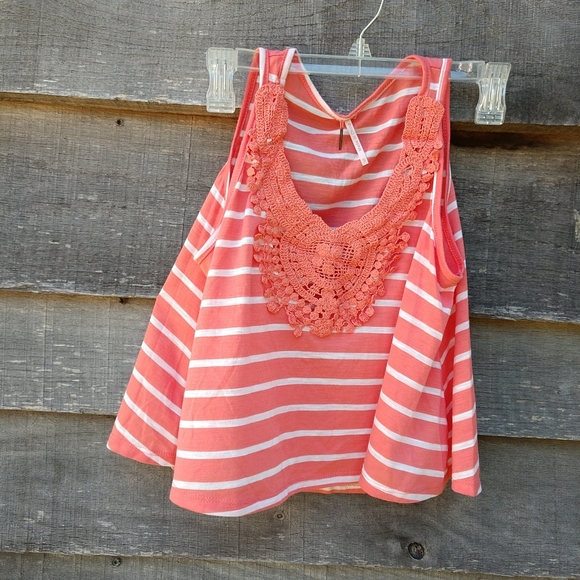 🎯🎯Crop Tank Top Small by Poof - Picture 7 of 11